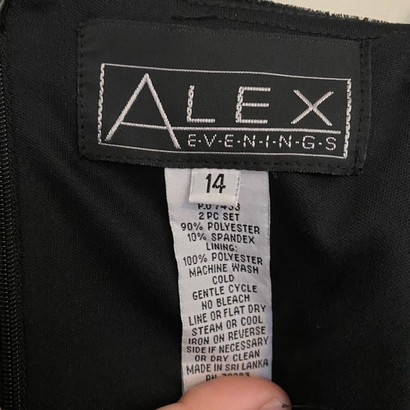 Black Velvet Floor Length Dress size 14 - Picture 5 of 5